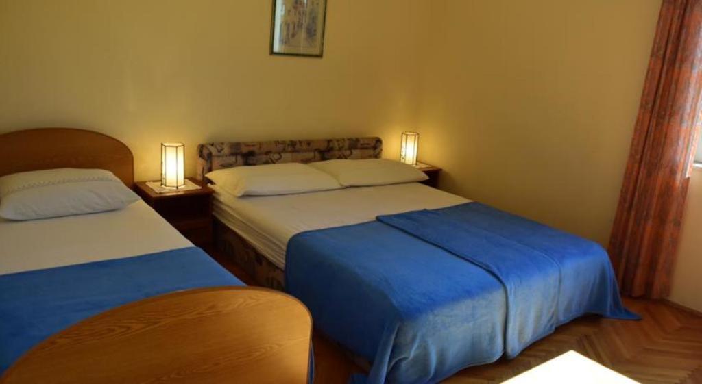 Apartment Julietta Pirovac Luaran gambar